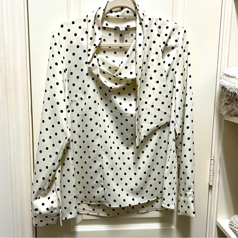 Warehouse Black and White Polka Dot Blouse size 8 ( M) NEW